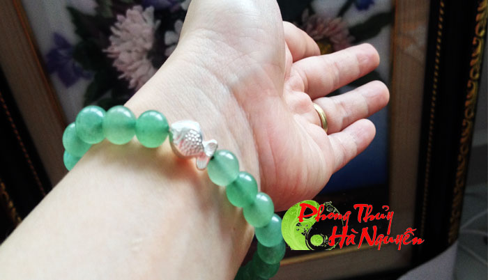 vòng tay đá thạch anh xanh mix charm bạc